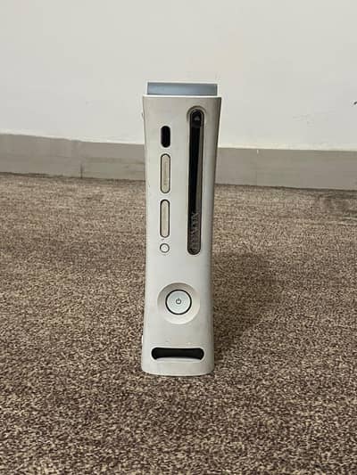 Xbox 360 new all okay hai no problem and 50 + game Red  Dead GTA v and