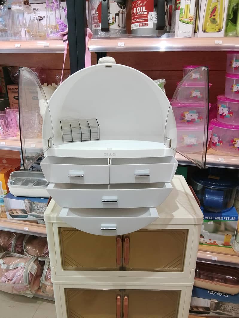 makeup organizer 4