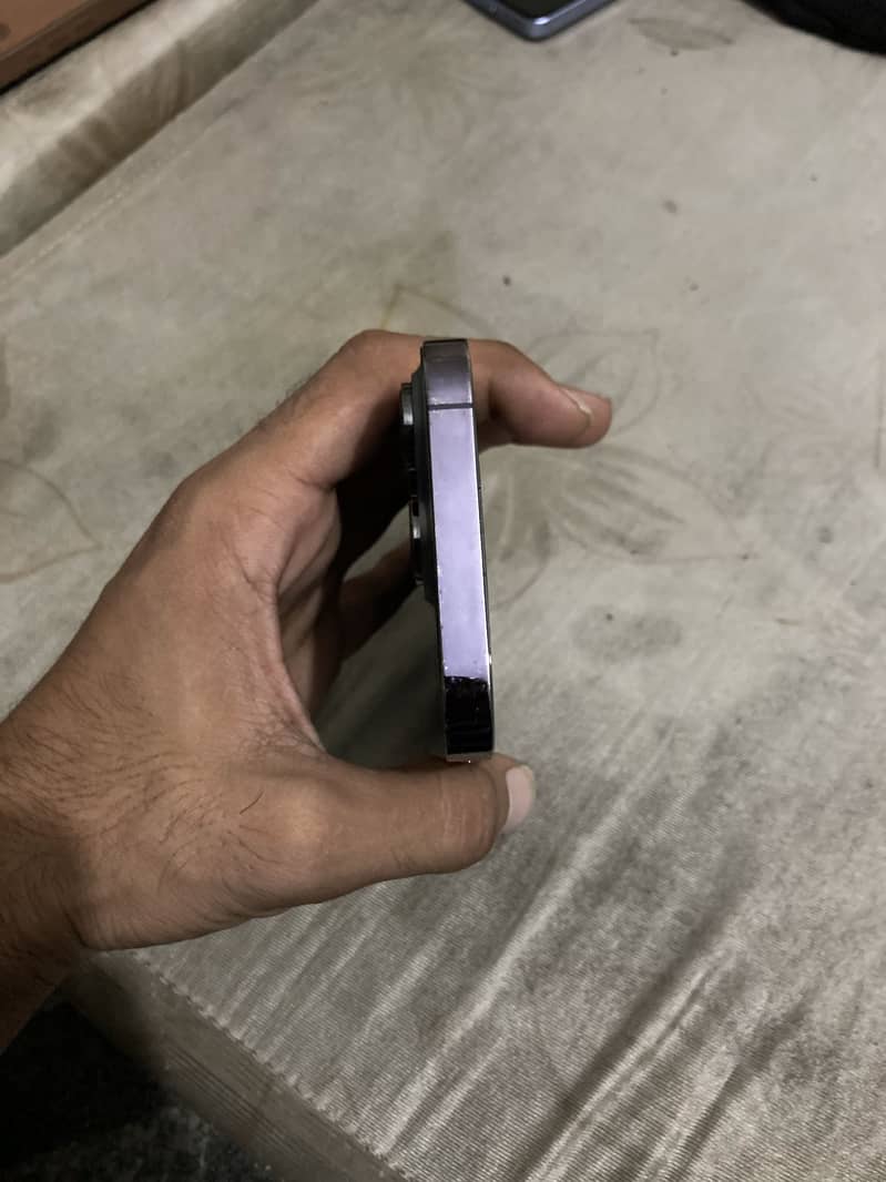 Iphone 14 pro 0