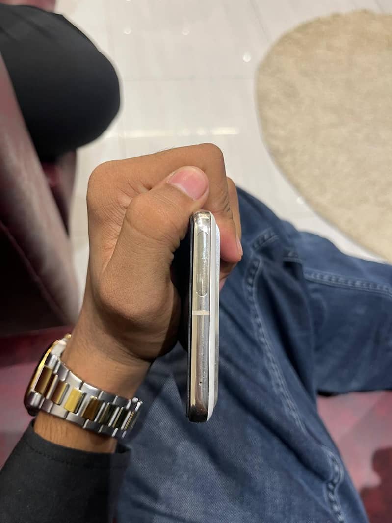 Google Pixel 8 Pro 3