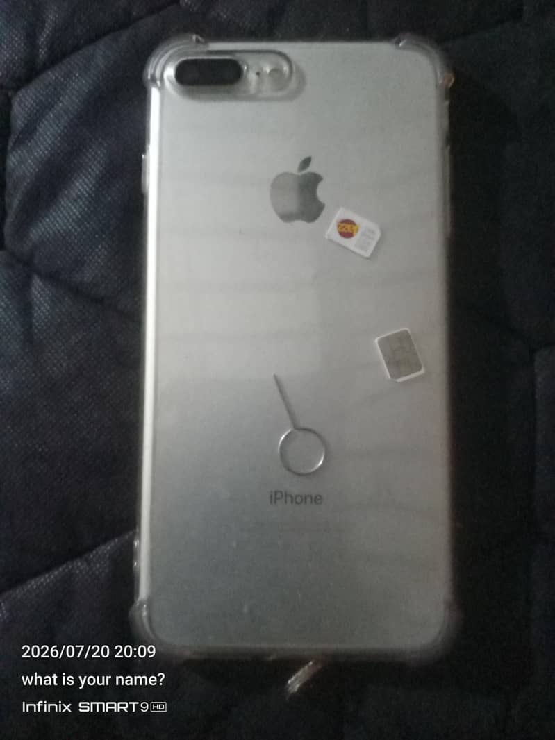 Apple iPhone 7 Plus 1