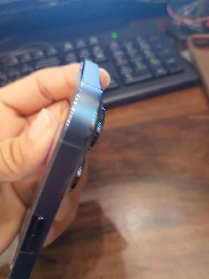 Apple iPhone 13 Pro 1