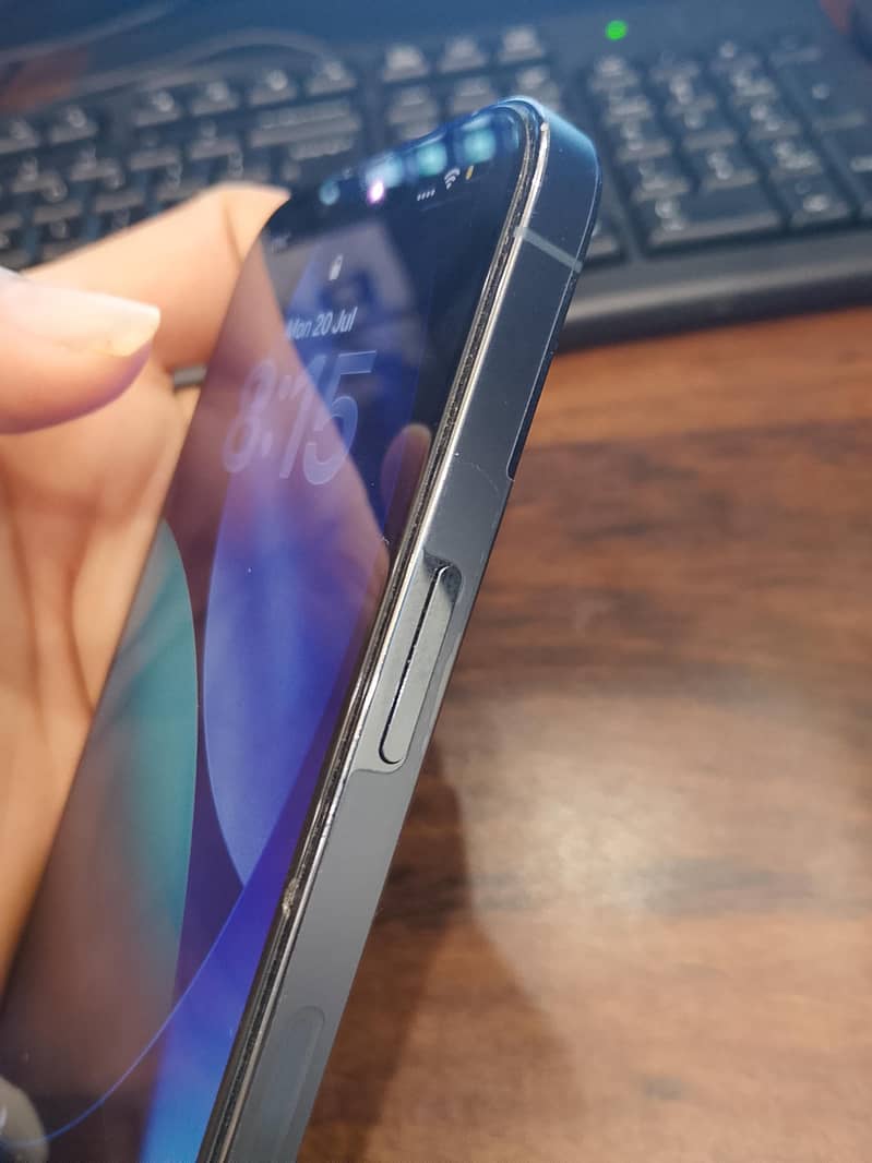 Apple iPhone 13 Pro 3