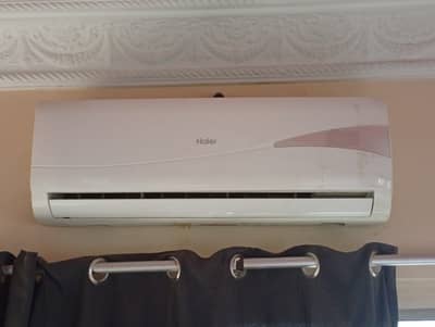 Hair Air Conditioner - Split AC 1 TON