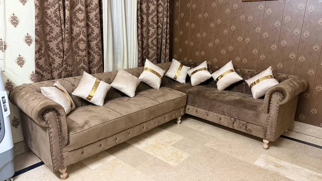 Chester Solid wooden sofa 0