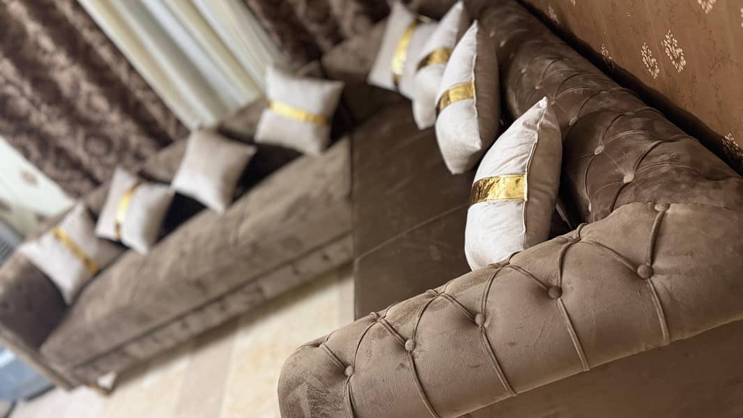 Chester Solid wooden sofa 4