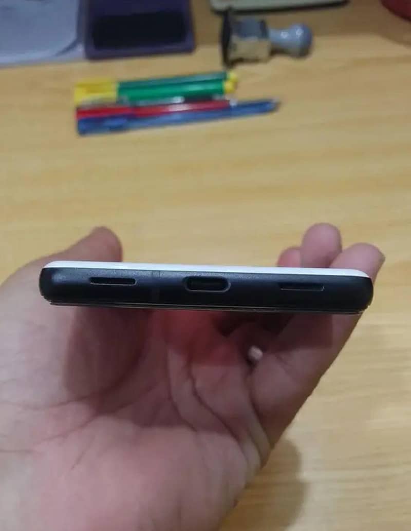 Google Pixel 6a 4