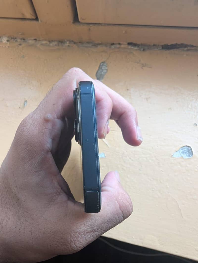Apple iPhone 14 6