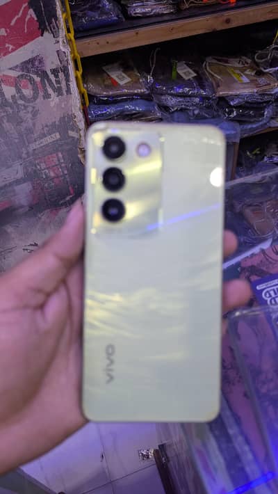 Vivo Y100