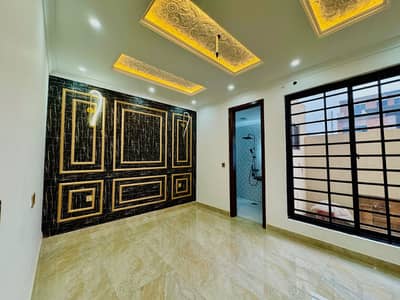 10 Marla Upper Portion Available For Rent Central Park Lahore