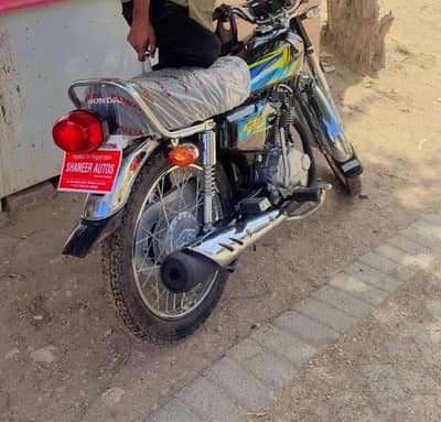 125 2026 for sell only 900km drivern