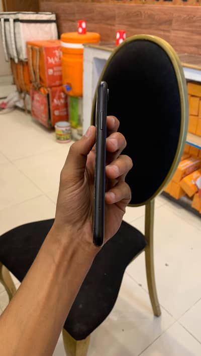 Apple iPhone XR