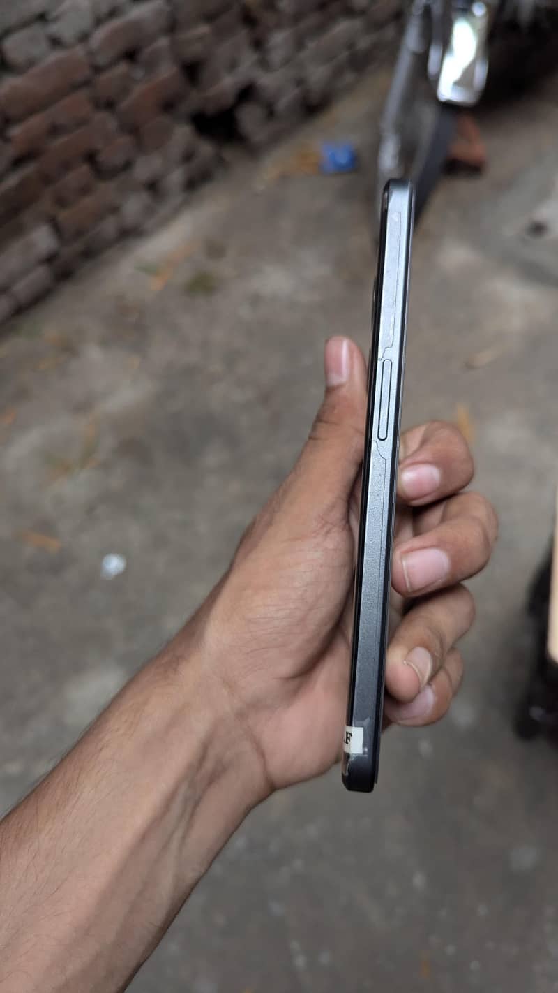OnePlus Ace 2v 2