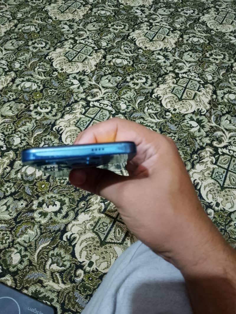 Tecno Spark 20 5