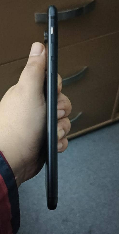 Apple iPhone 7 Plus 4