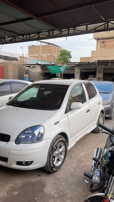 Toyota Vitz 2004