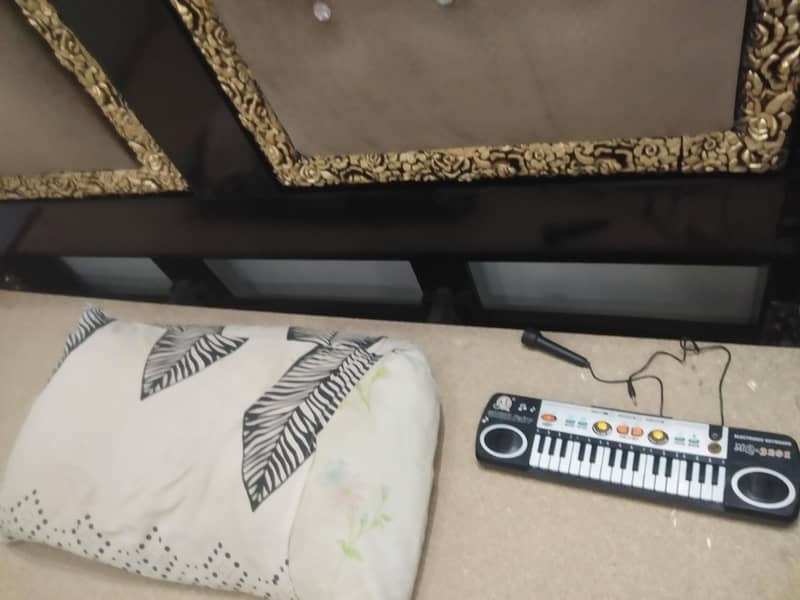 king size double bed 1