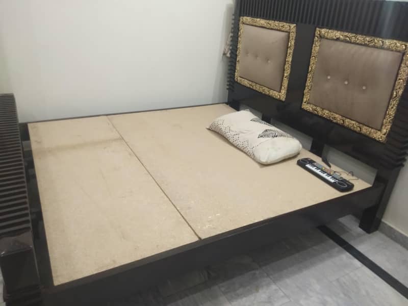 king size double bed 4