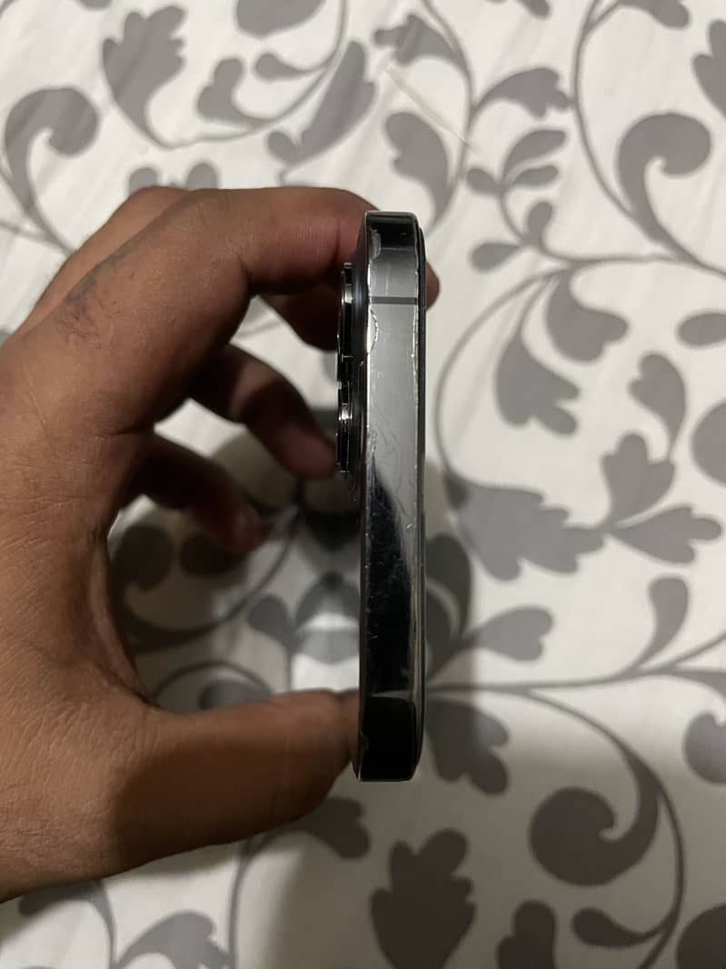 Apple iPhone 12 Pro Max 3