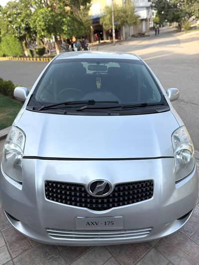 Toyota Vitz 2007-12 family car