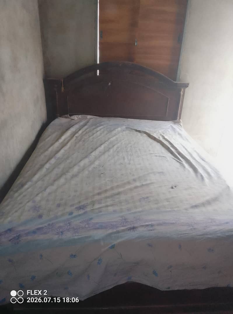 Bed in Good Condition 1