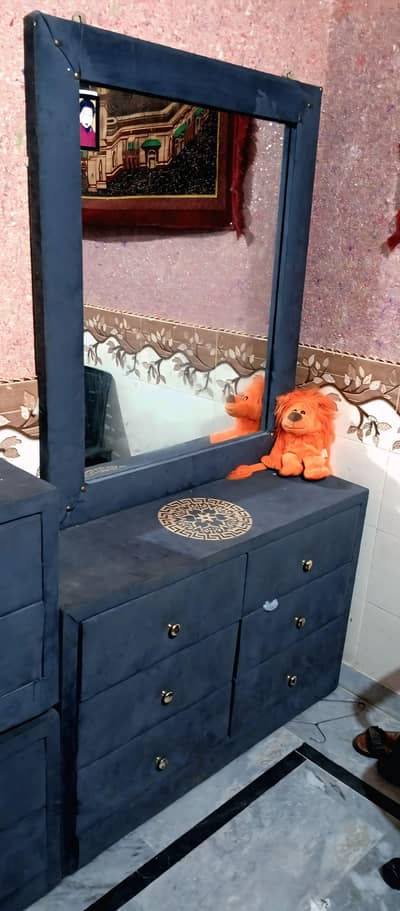 king size bed side tables