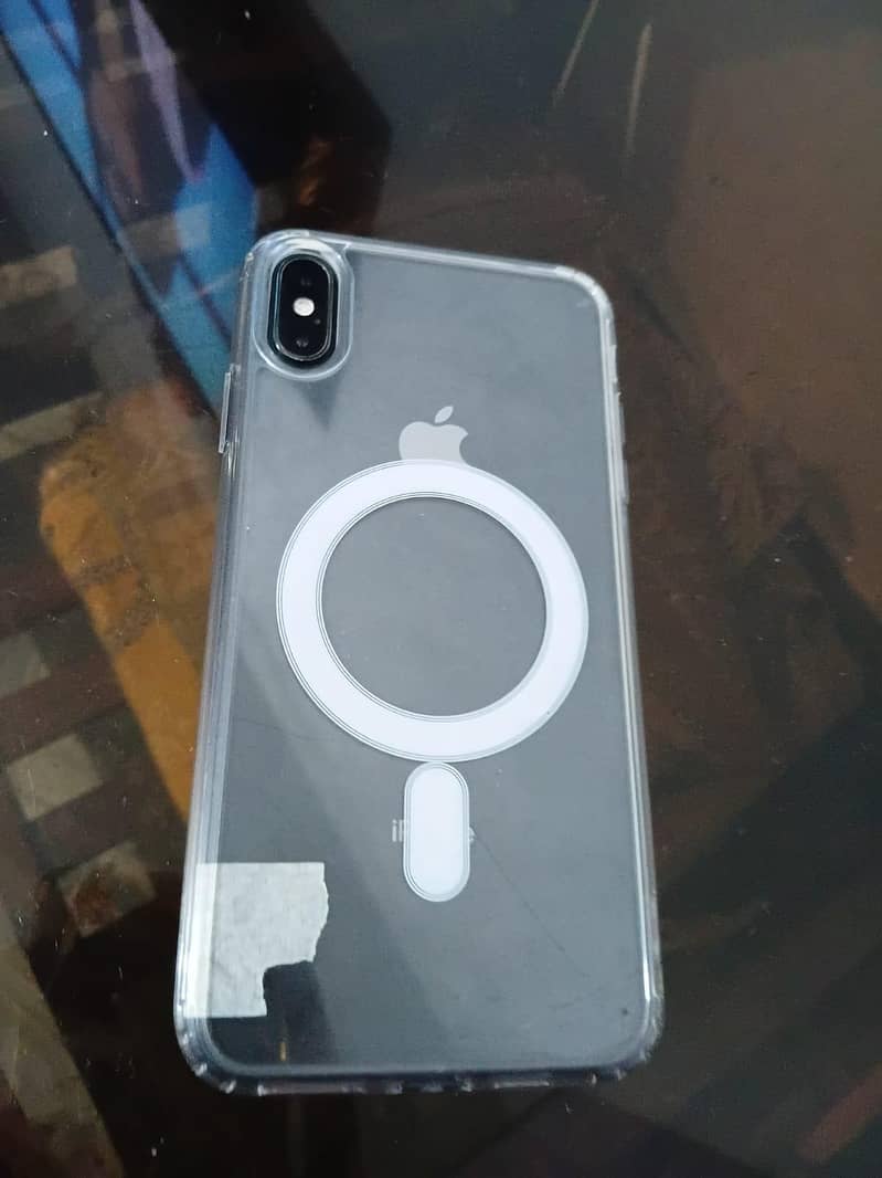 xs max 2