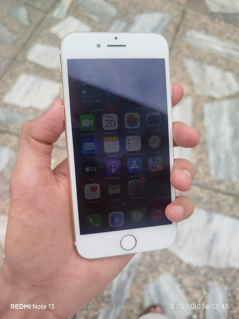 Apple iPhone 7 4