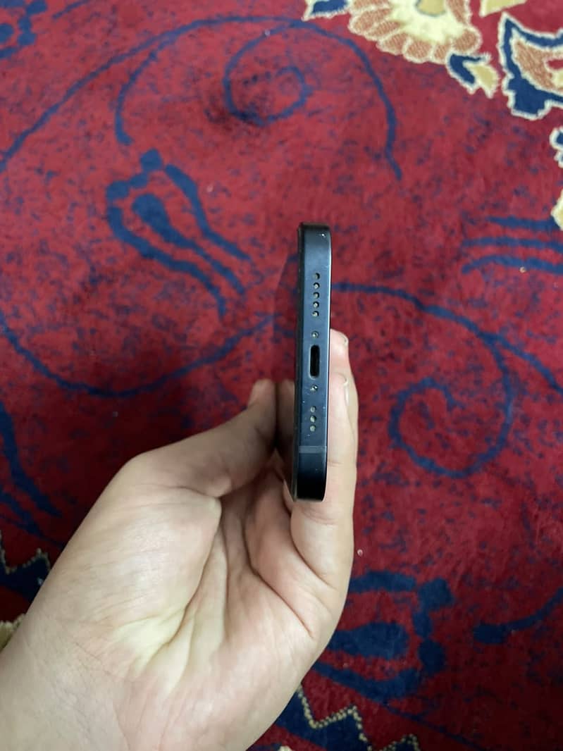 Apple iPhone 12 3