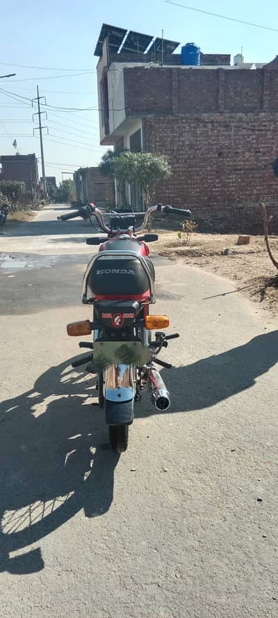 Honda CD 70 2023