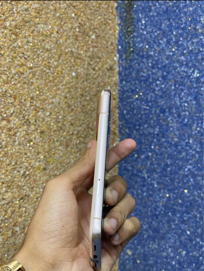 Google Pixel 8 1