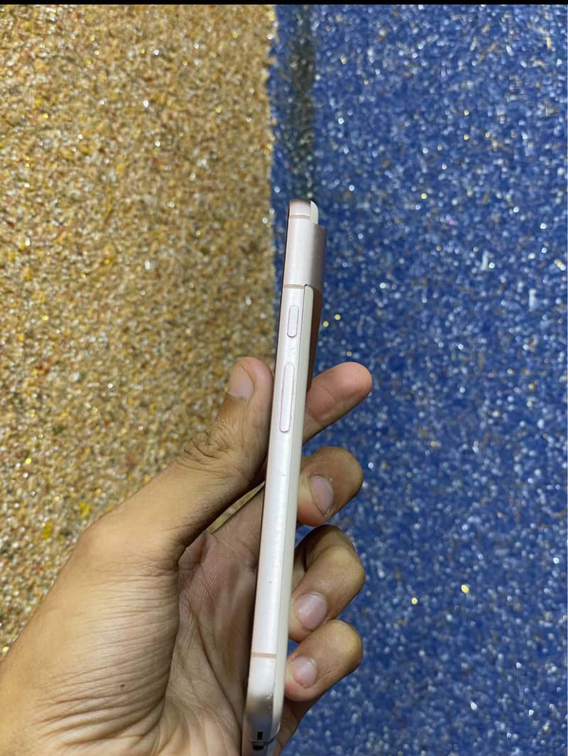 Google Pixel 8 2