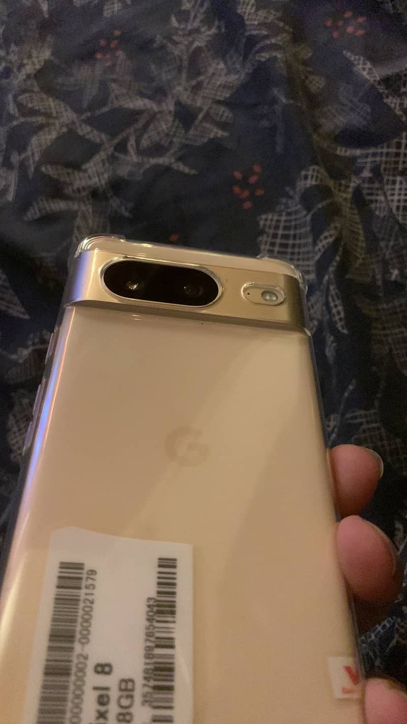 Google Pixel 8 4