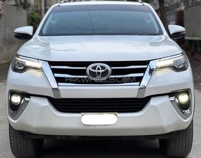 Toyota Fortuner V 2018