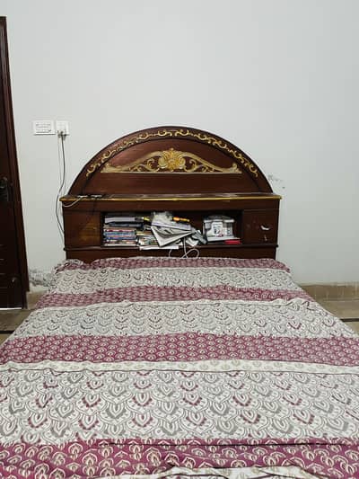 Bed and showcase for sale