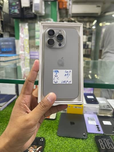 Apple iPhone 15 pro 128gb complete box