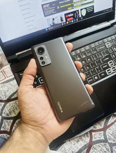 Xiaomi Mi 12 (8/256)
