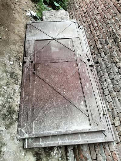 Main Gate Height 8' and width 7' Engle gate