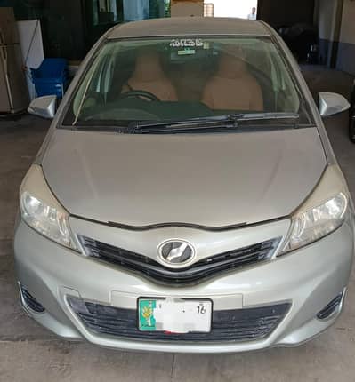 Toyota Vitz 2013