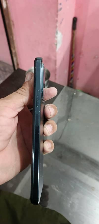 Vivo Y28