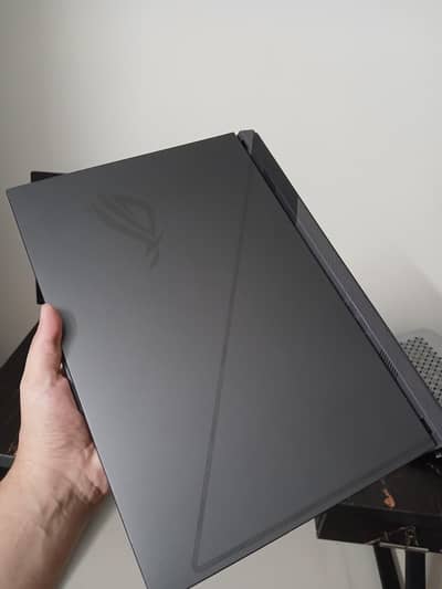 Asus Rog Strix G16 [core i7 13gen and rtx 4070]