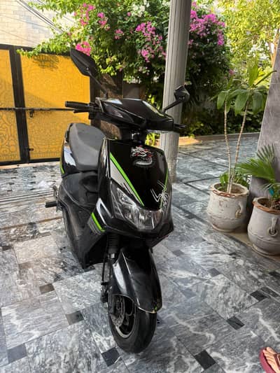 yj future azadi pro 5 to 6 month used