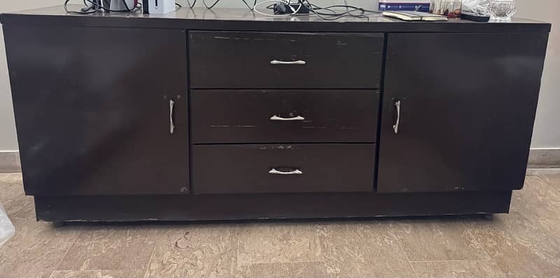 sideboard 0
