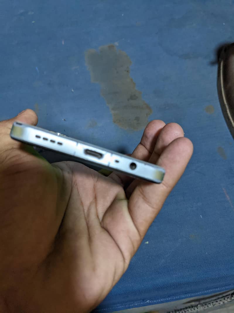 realme note 60x 2