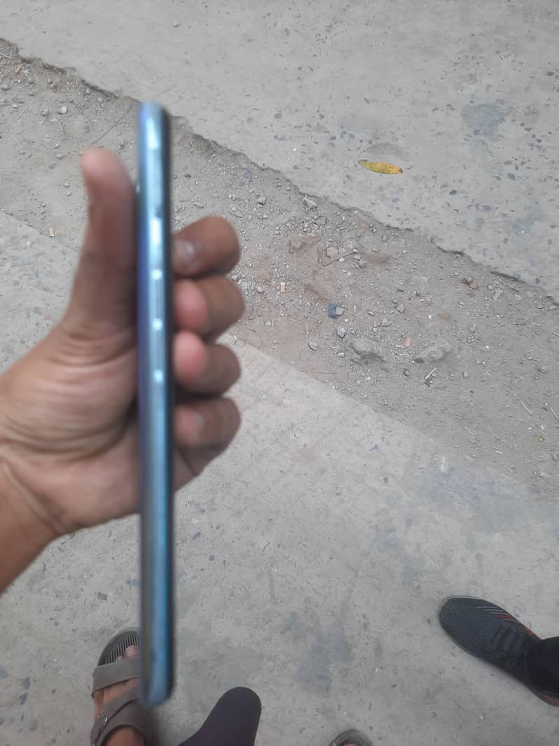 OPPO A76 3
