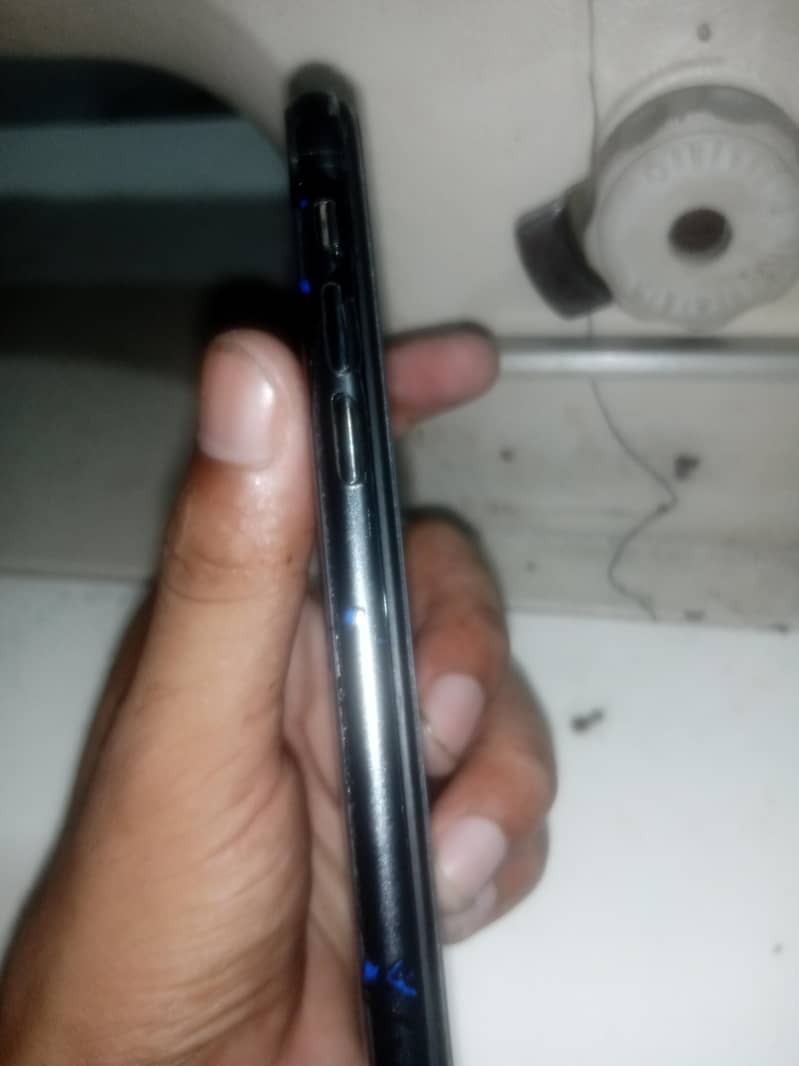 Apple iPhone X 2