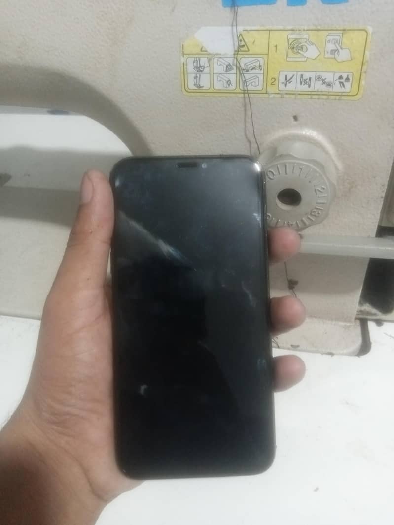 Apple iPhone X 3
