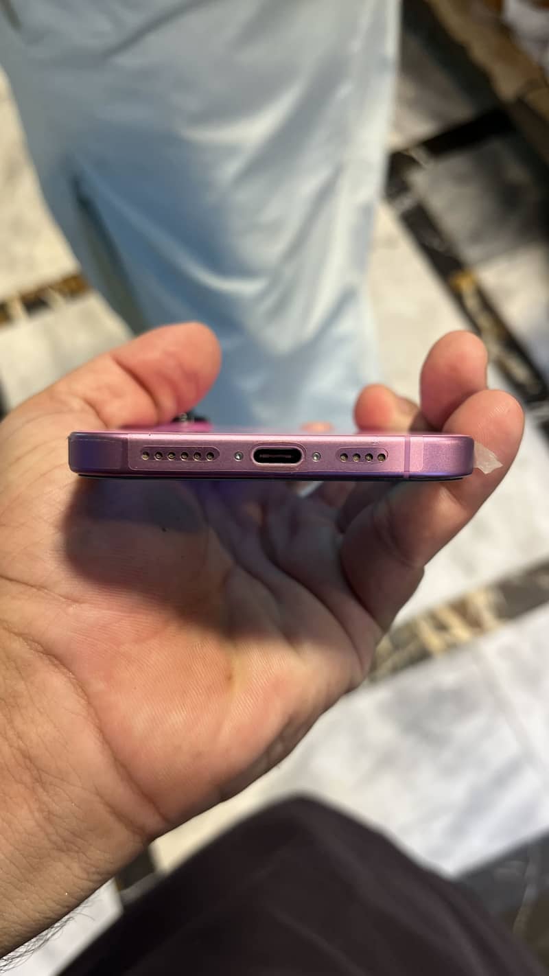 Apple iPhone 16 Plus 2