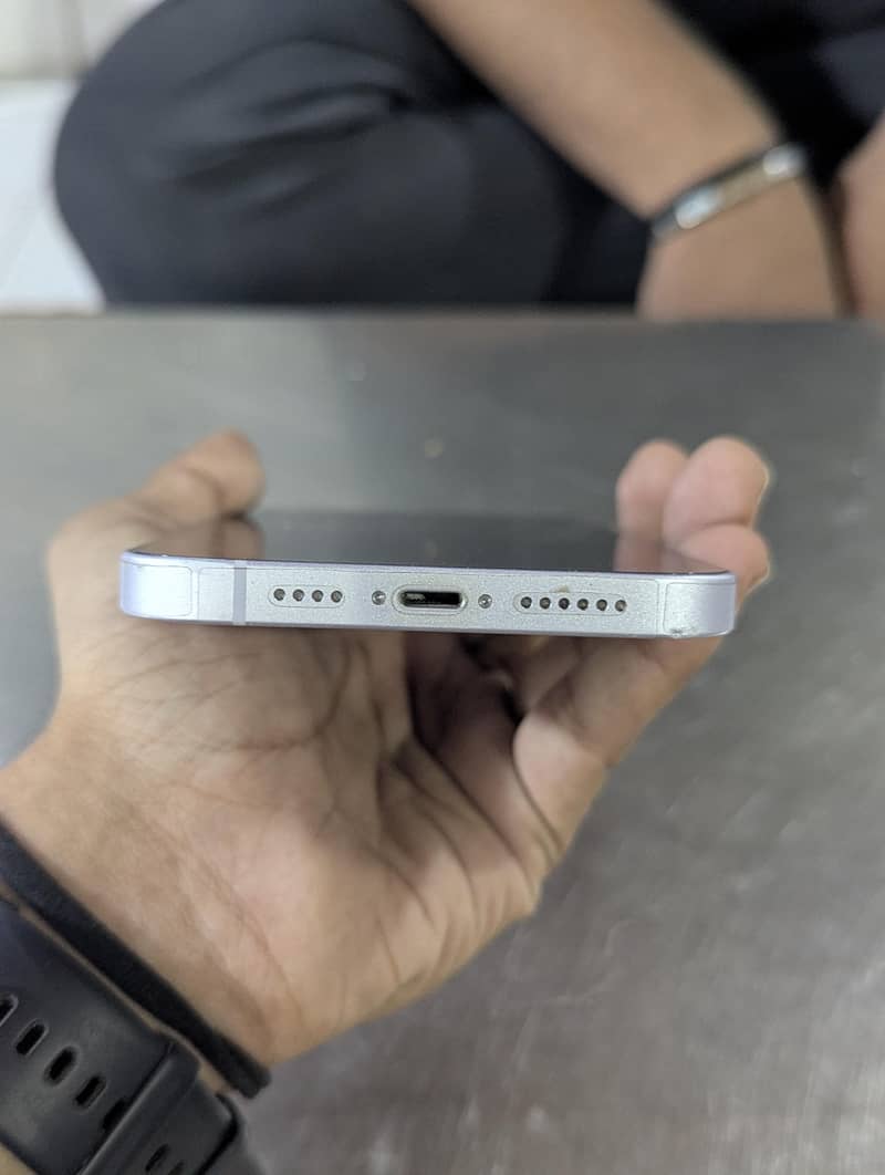 Apple iPhone 14 plus 3