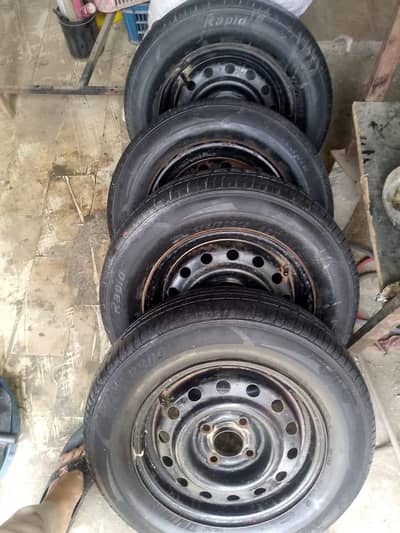 R 13 size tyre with stepni 20000